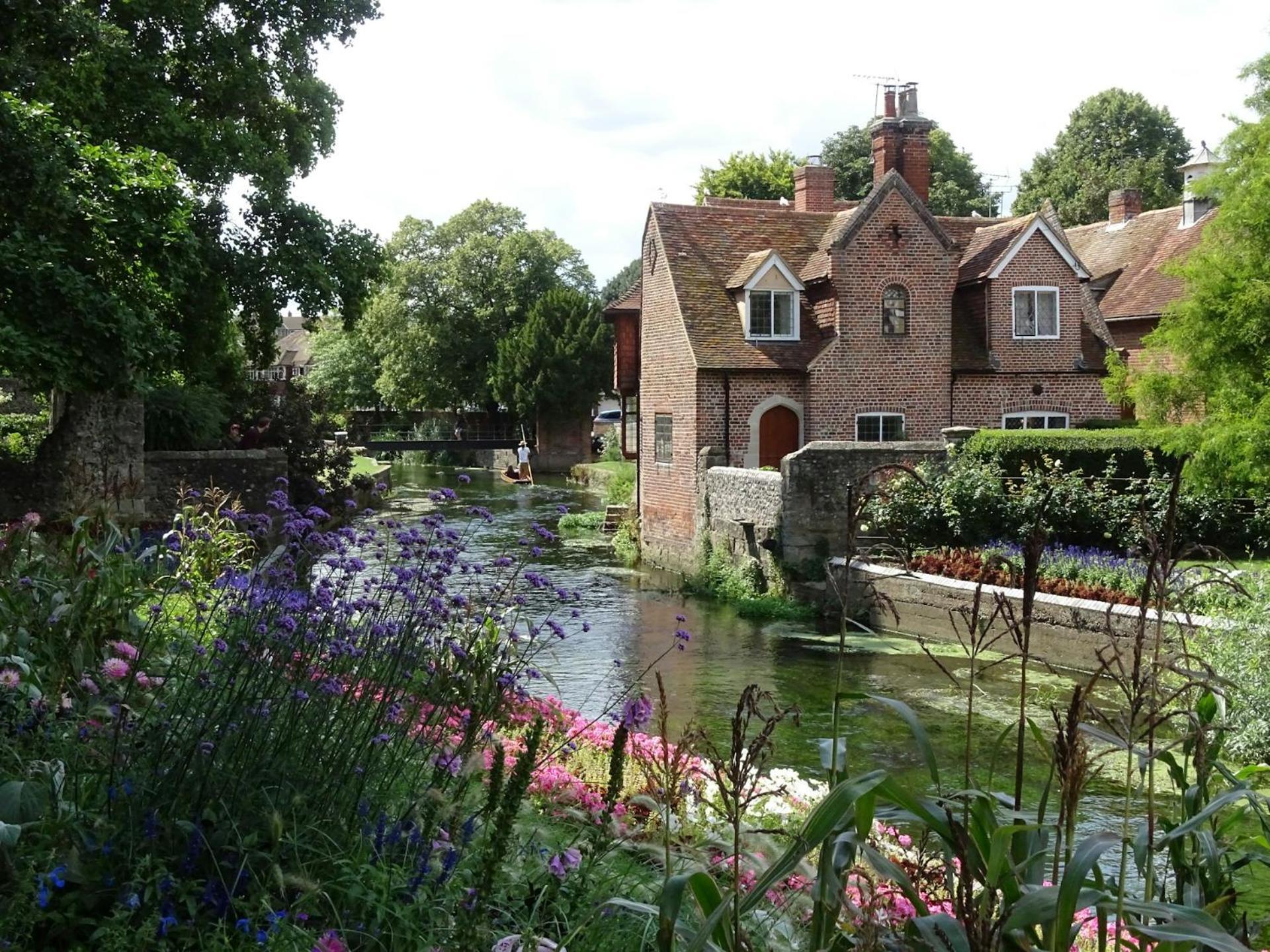 Appartement Luxury 2 Bedroom Centre - Secure Parking - Amazing Location! *
