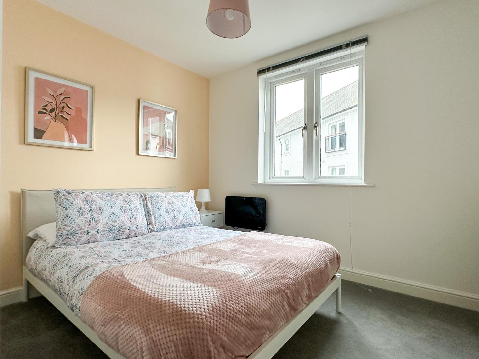 Luxury 2 Bedroom Centre - Secure Parking - Amazing Location! Canterbury